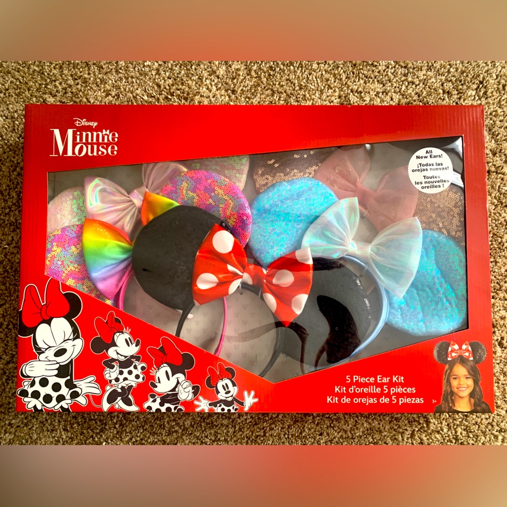 ❤️ Minnie Mouse Disney Ears 🎀 5 Piece set! New in box